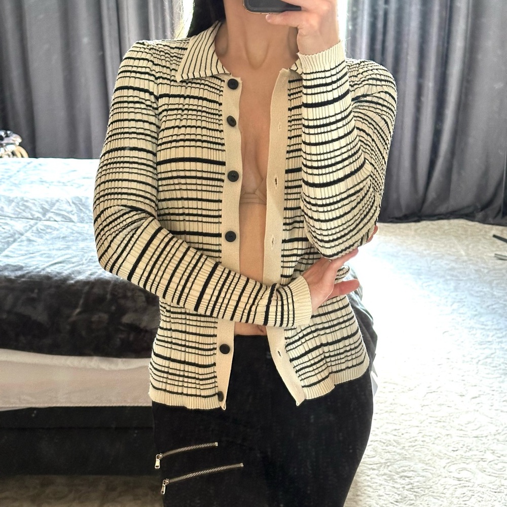 Commense sz L black and cream/white long sleeve button up top